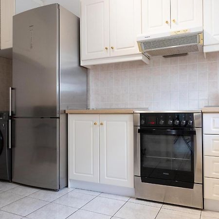 Spacious Apartment Close To The Sea And The City Center เอเธนส์ ภายนอก รูปภาพ