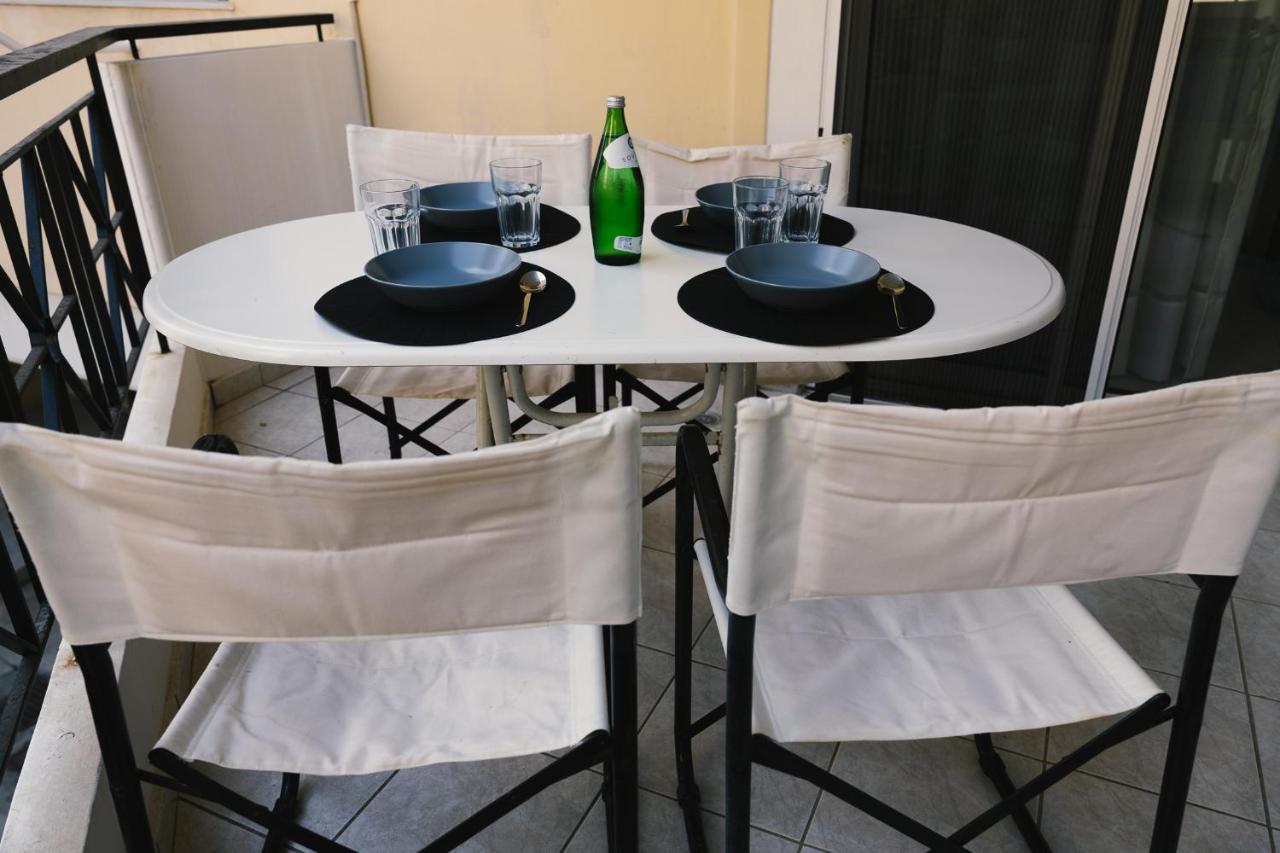 Spacious Apartment Close To The Sea And The City Center เอเธนส์ ภายนอก รูปภาพ